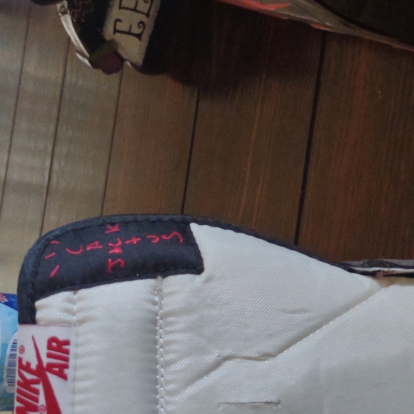 Shoes - Picture 3 of 4